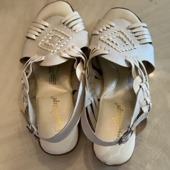 Angel Steps Sandals Size 7WW Leather - Picture 2 of 4